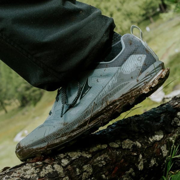 アルトラ ALTRA LONE PEAK 9+ ALTRA LONE PEAK 9+ レビュー：ブランドを代表するトレイルランニング