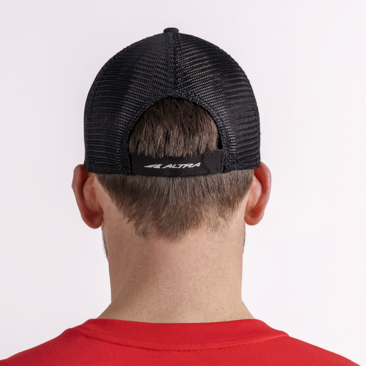 LEGEND RUNNING TRUCKER HAT