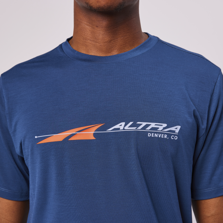 MEN S EVERYDAY PERFORMANCE SHORT SLEEVE