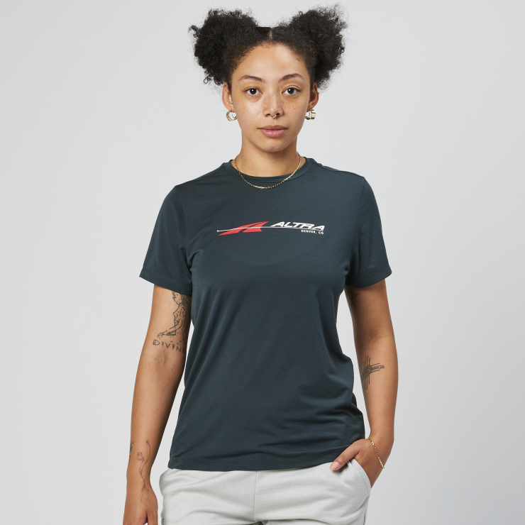 Altra Running Women s Everyday Performance Short Sleeve T Shirt in Black Size Small