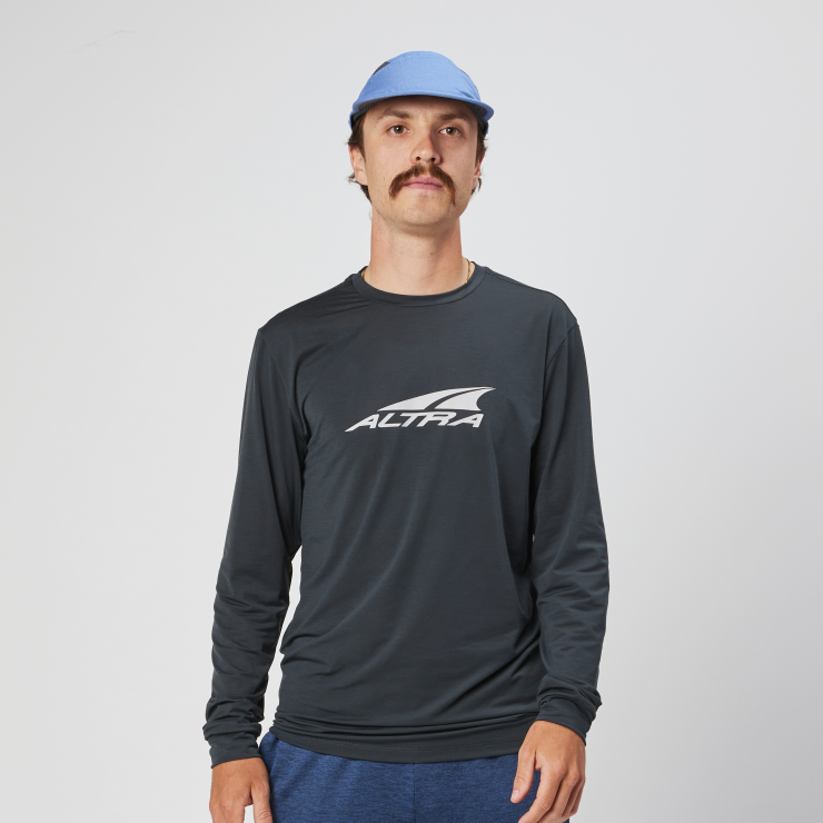 Altra Running Men s Everyday Performance Long Sleeve T Shirt in Navy Size Large