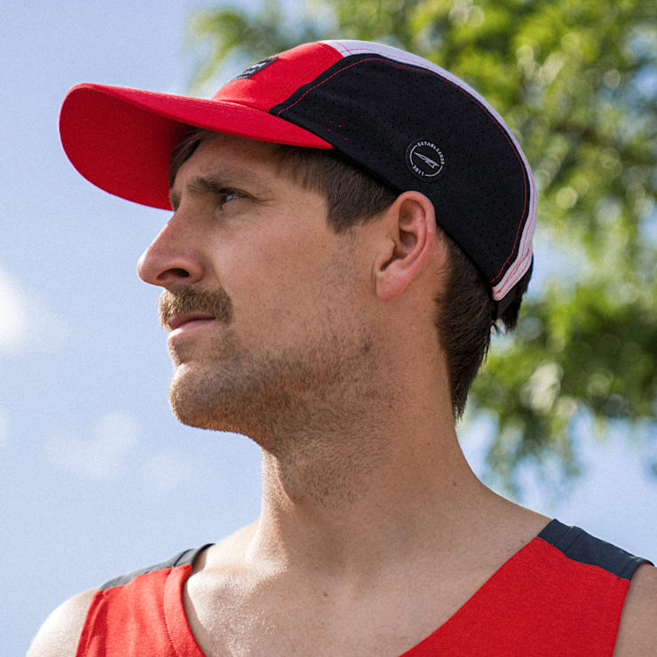 Altra racing hat top