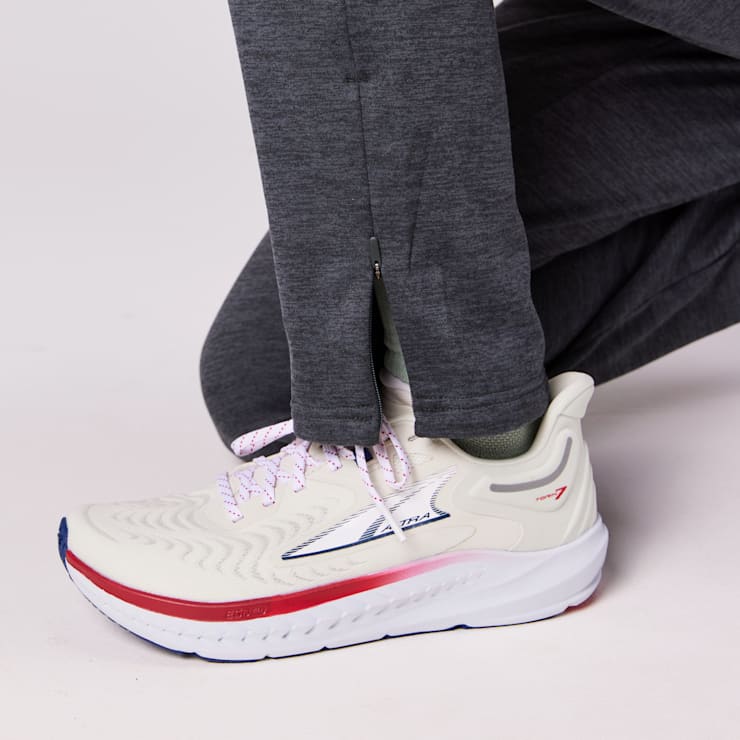 マークアンドロナ Alma Faux Leather Joggers サイズ46 Faux Leather Joggers by 7 For All Mankind | Rent the Runway