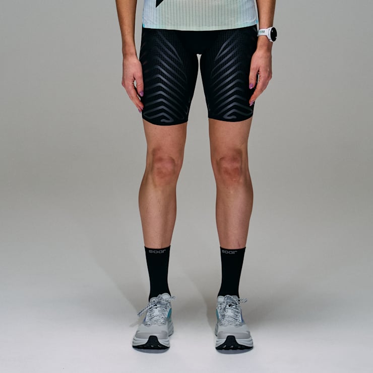 …….RESEARCH Walker Shorts XL Women's SOAR Trail Race Shorts | Altra Running - Altra