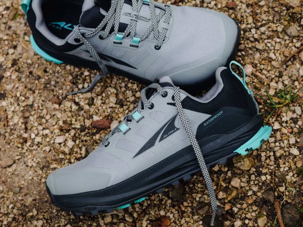 (取寄) アルトラ レディース ローン ピーク 9 ウォータープルーフ ロウ ハイキング シューズ - ウィメンズ Altra women Lone Peak 9 Waterproof Low Hiking Shoe - Women's Dark Blue Lone Peak 9 Waterproof Low Women's Hiking Shoe | Altra Running